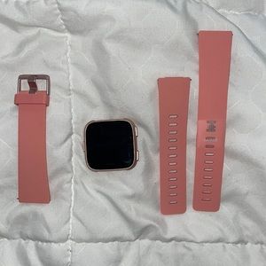 Rose Gold Fitbit Versa